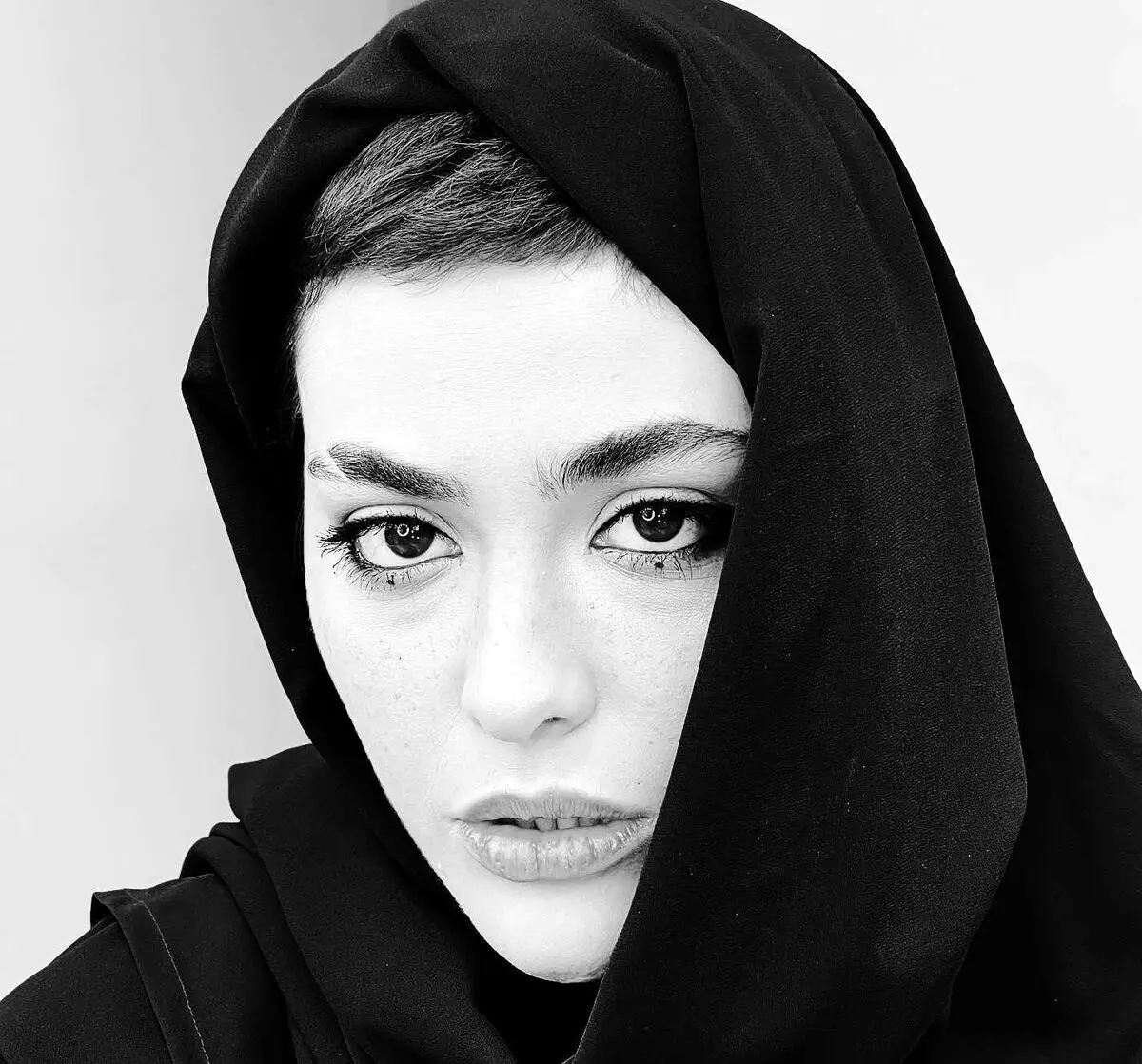 خیانت ریحانه پارسا به ایران