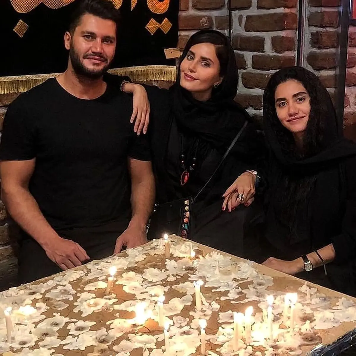 زندگینامه الناز شاکردوست