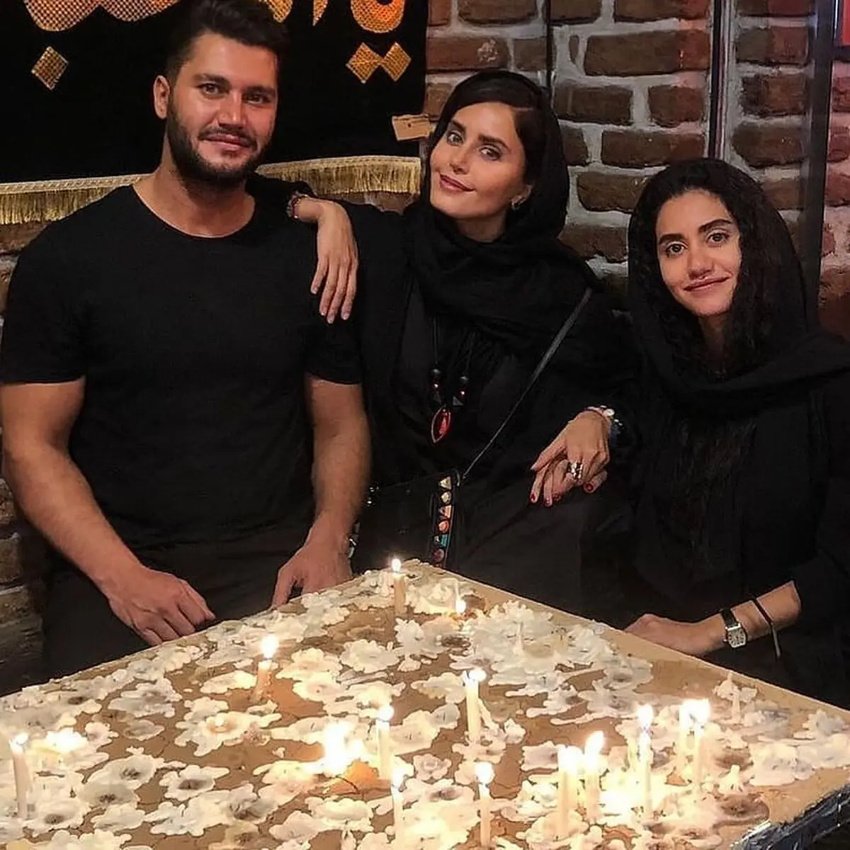 زندگینامه الناز شاکردوست
