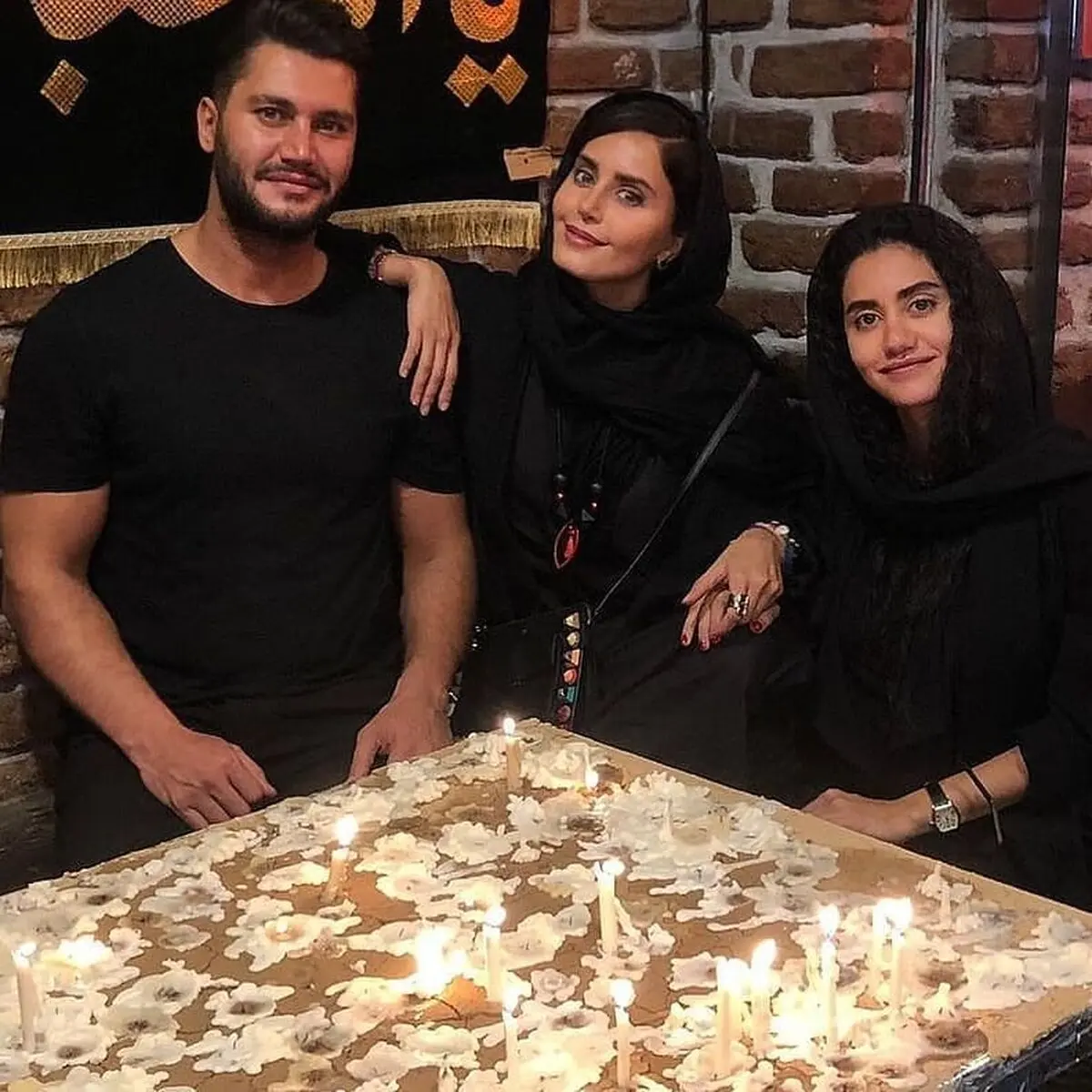 زندگینامه الناز شاکردوست