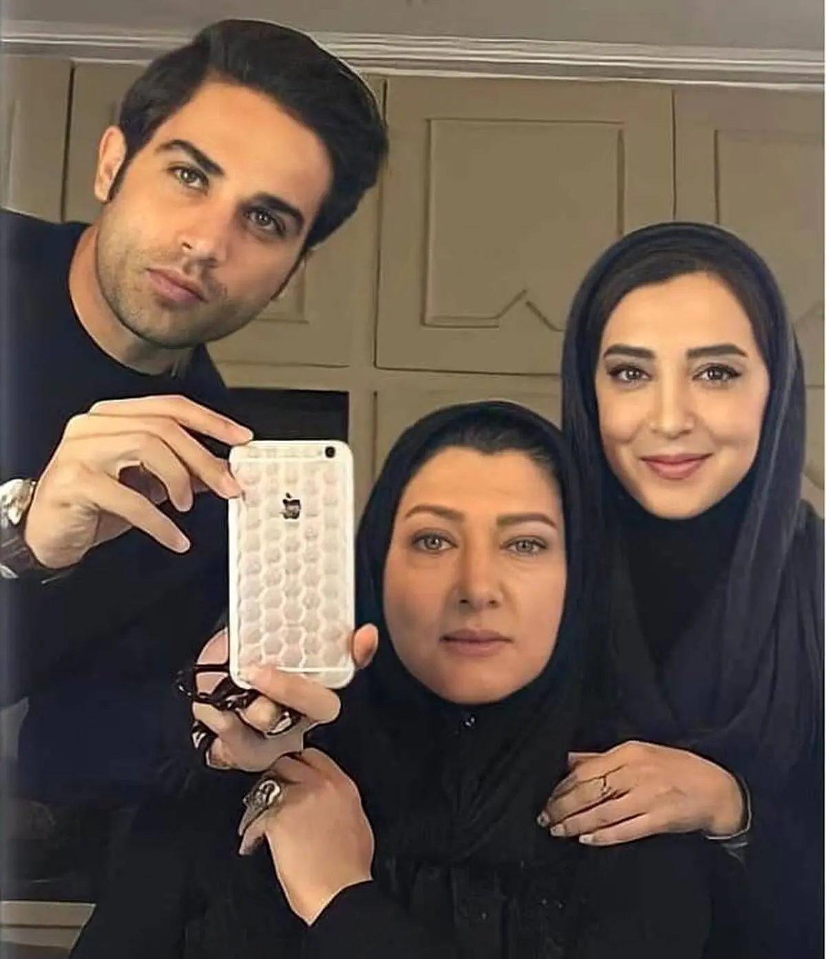 همسر واقعی احترام گیلدخت را می شناسید؟ | فریبا متخصص در خارج از سریال گیلدخت با چه کسی ازدواج کرده است؟