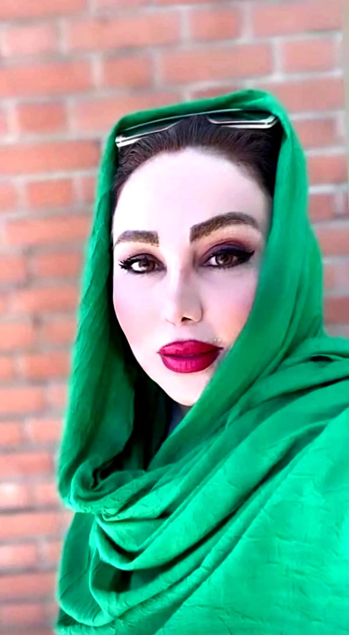 استوری جنجالی بهنوش بختیاری برای آقای بازیگر | خانوم بازیگر دست از حواشی برنمیداره