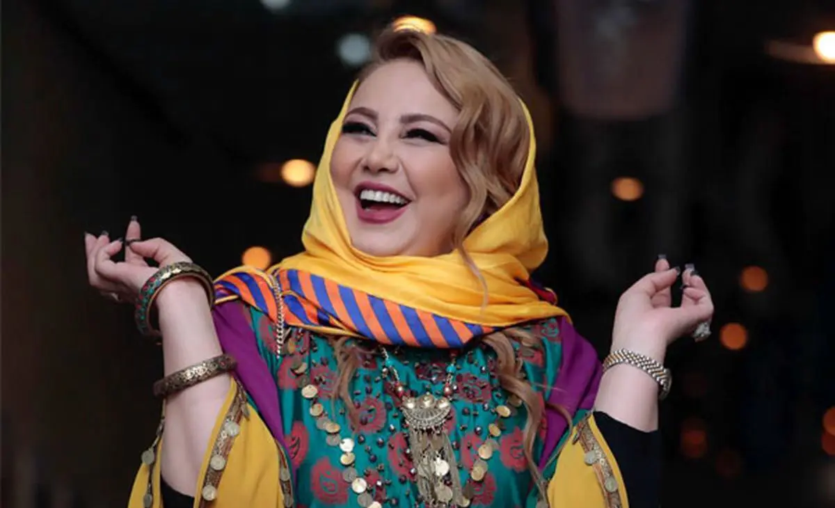 گشت و گذار بهنوش بختیاری با مردان لات و عجیب غریب! | قربون صدقه‌های عجیب مرد لات! + فیلم!
