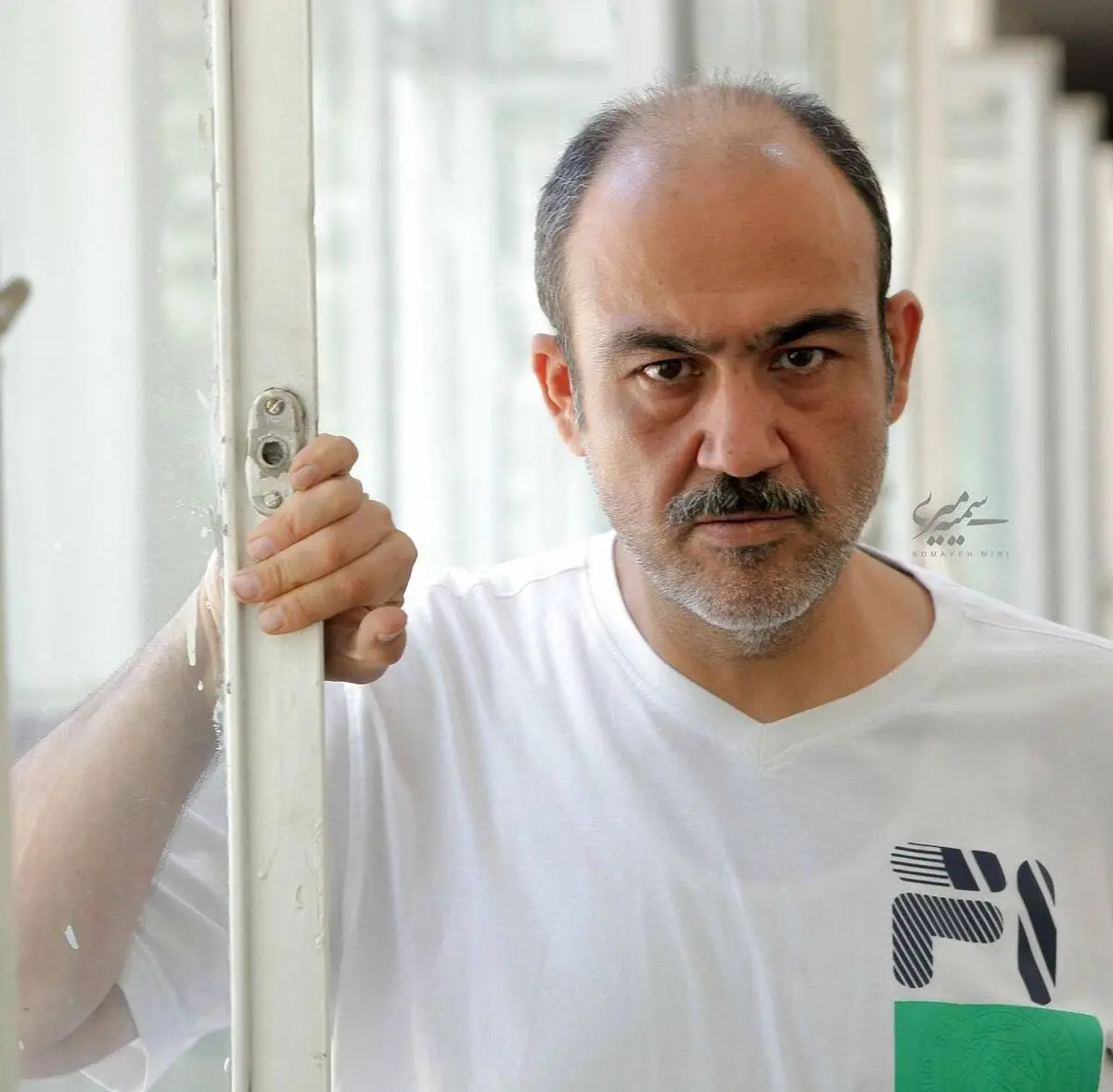 سلفی مهران غفوریان در ویلای لاکچری اش | بیماری عجیب مهران غفوریان