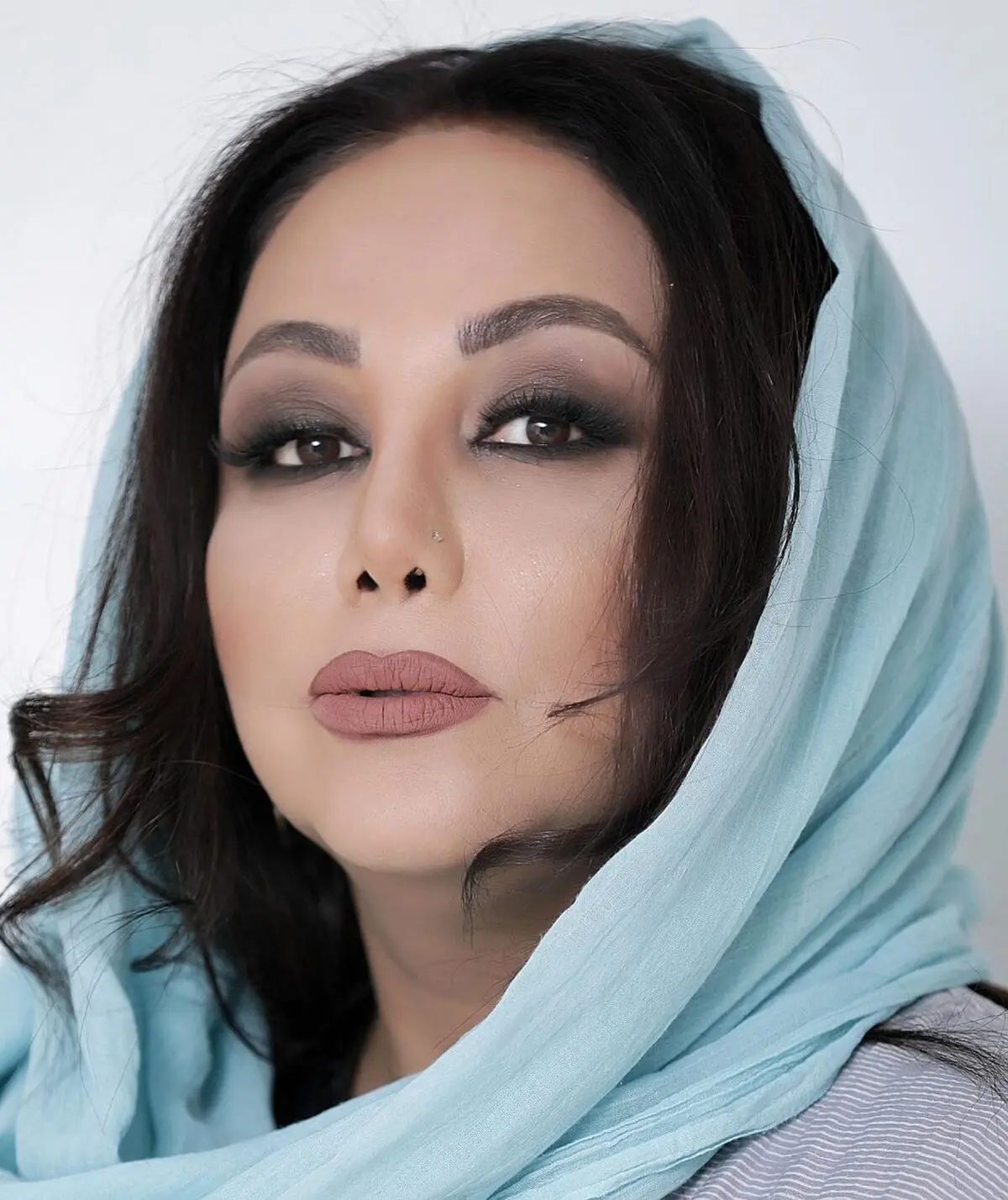 بهنوش بختیاری در کنار الناز شاکردوست