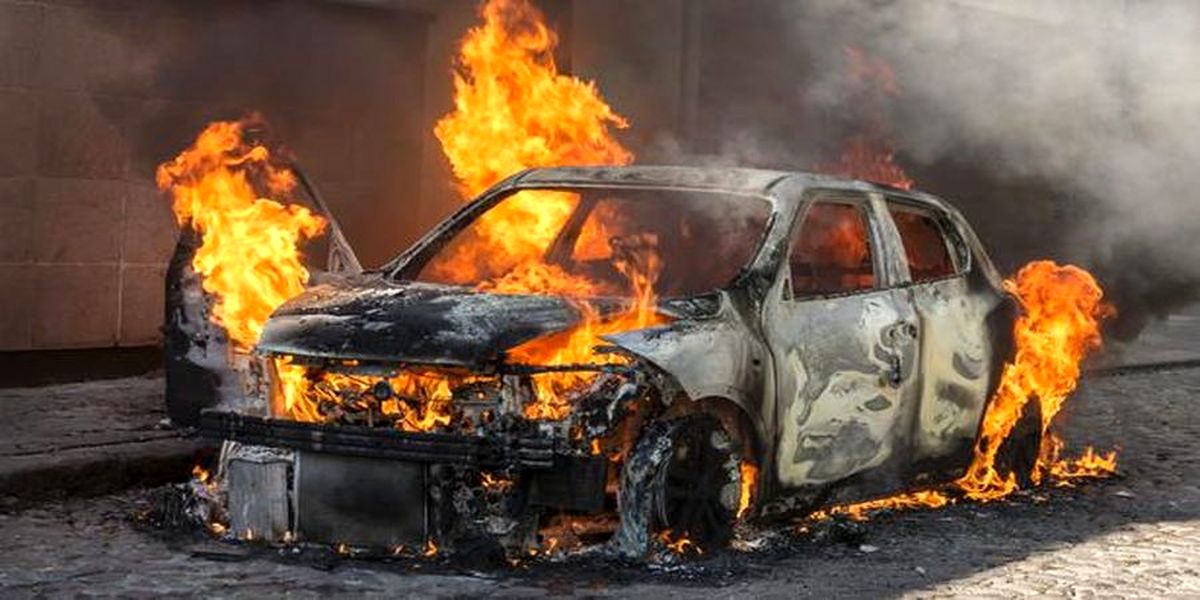 فوری: خودرو شهردار در آتش سوخت