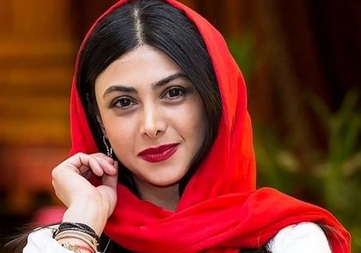  آزاده صمدی به دردسر افتاد