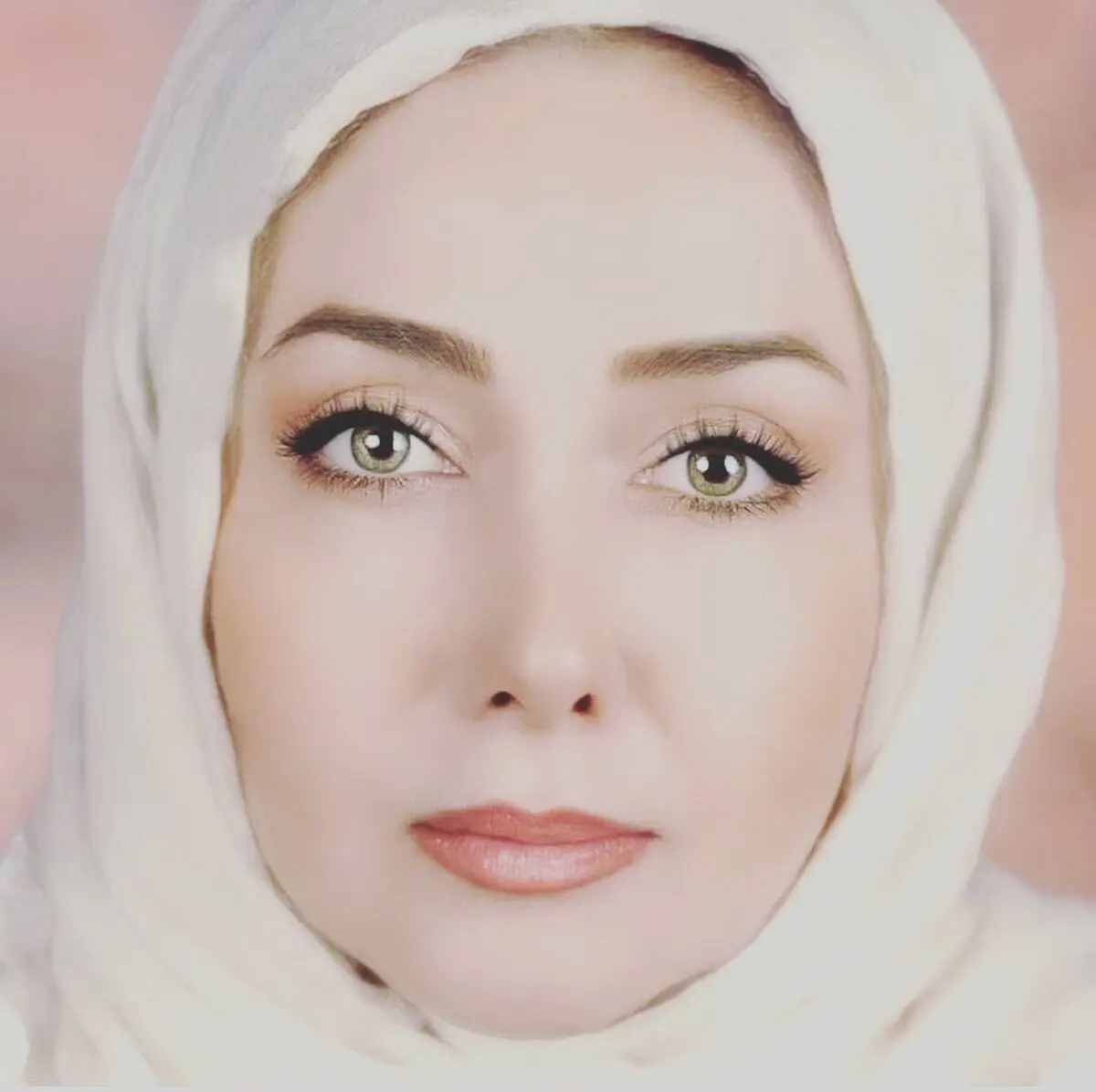 ازدواج کتایون ریاحی با محمدرضا گلزار علنی شد
