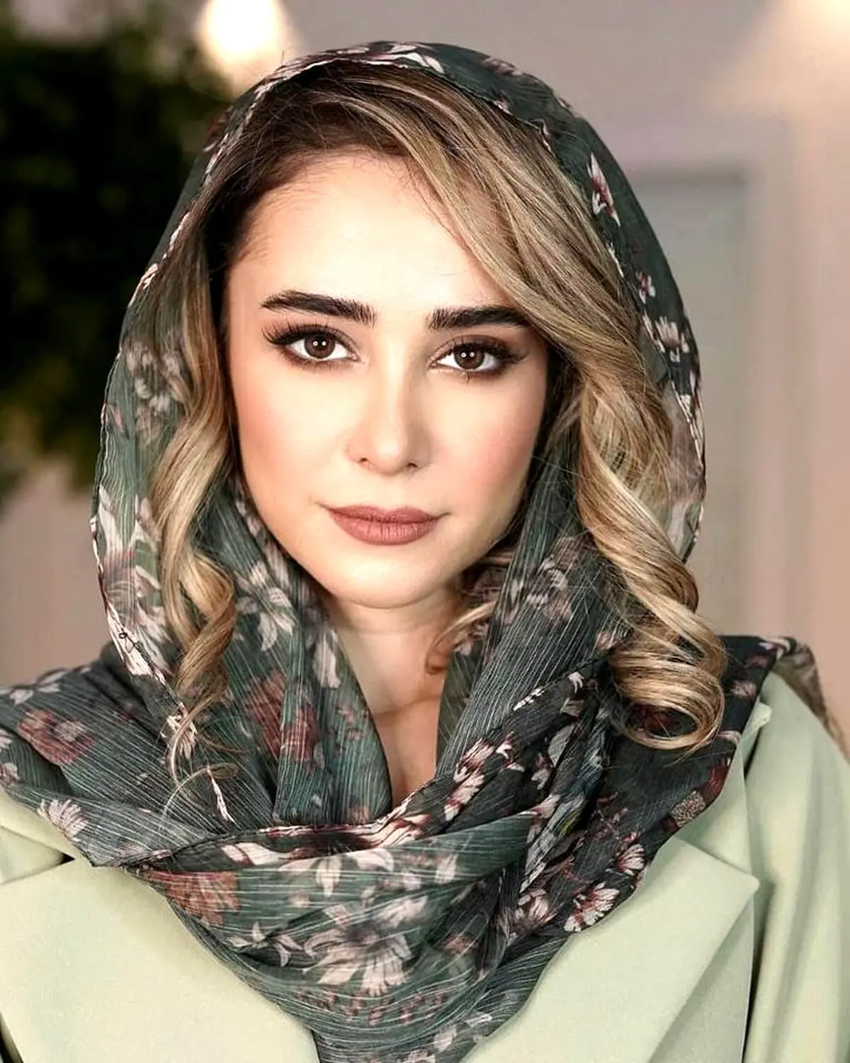 مسافرت مجردی الناز حبیبی با دوستای لاکچریش  