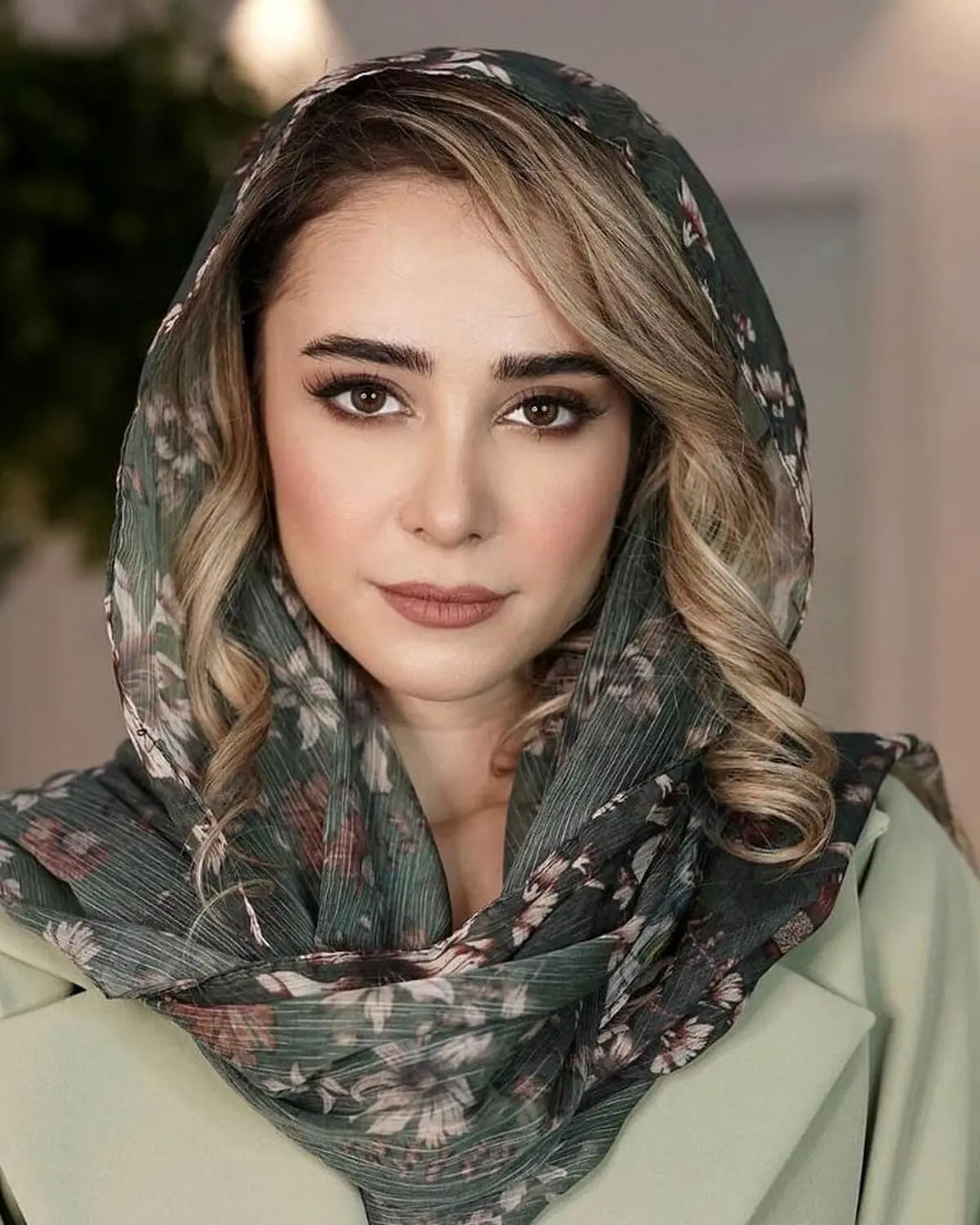 استایل خاص و باکلاس  الناز حبیبی زبانزد شد  | الناز حبیبی چه باکلاس شده