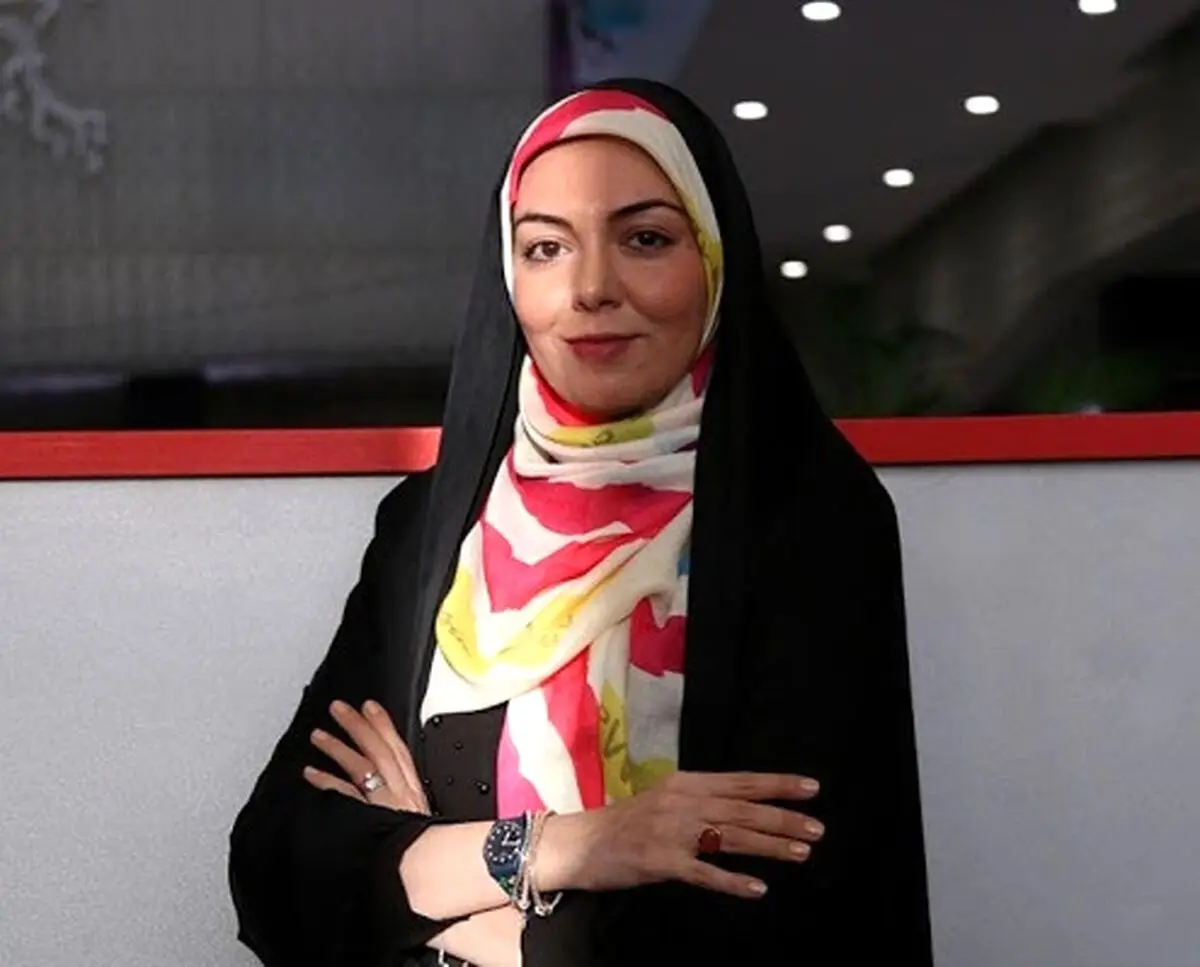 عکس ناراحت کننده از اولین سالگرد فوت آزاده نامداری!