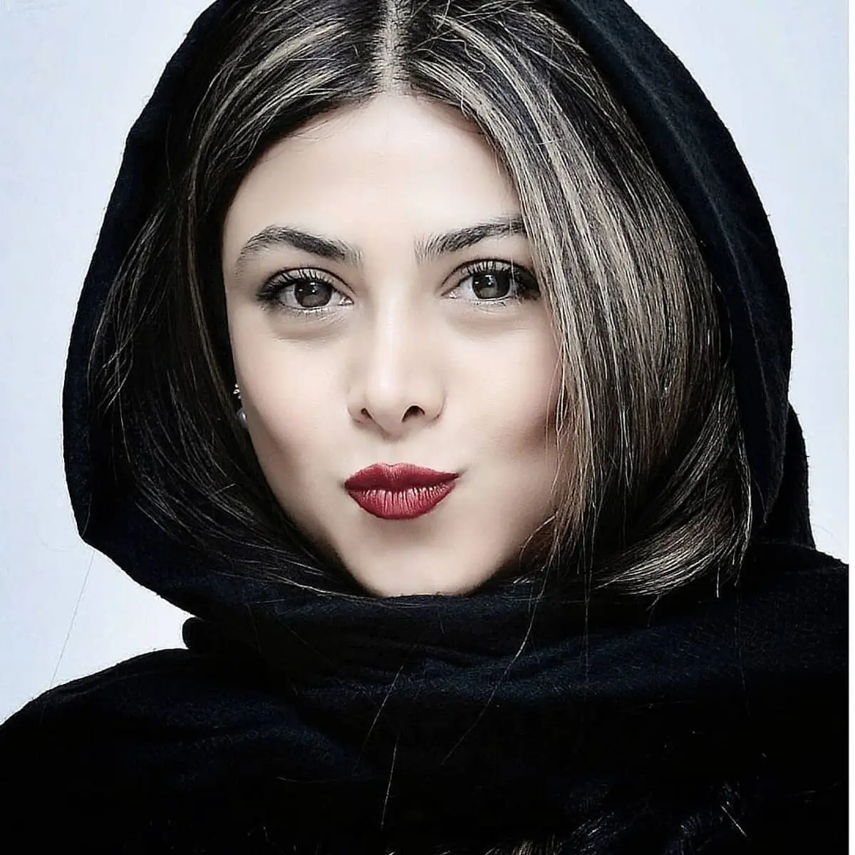 آزاده صمدی در سفر