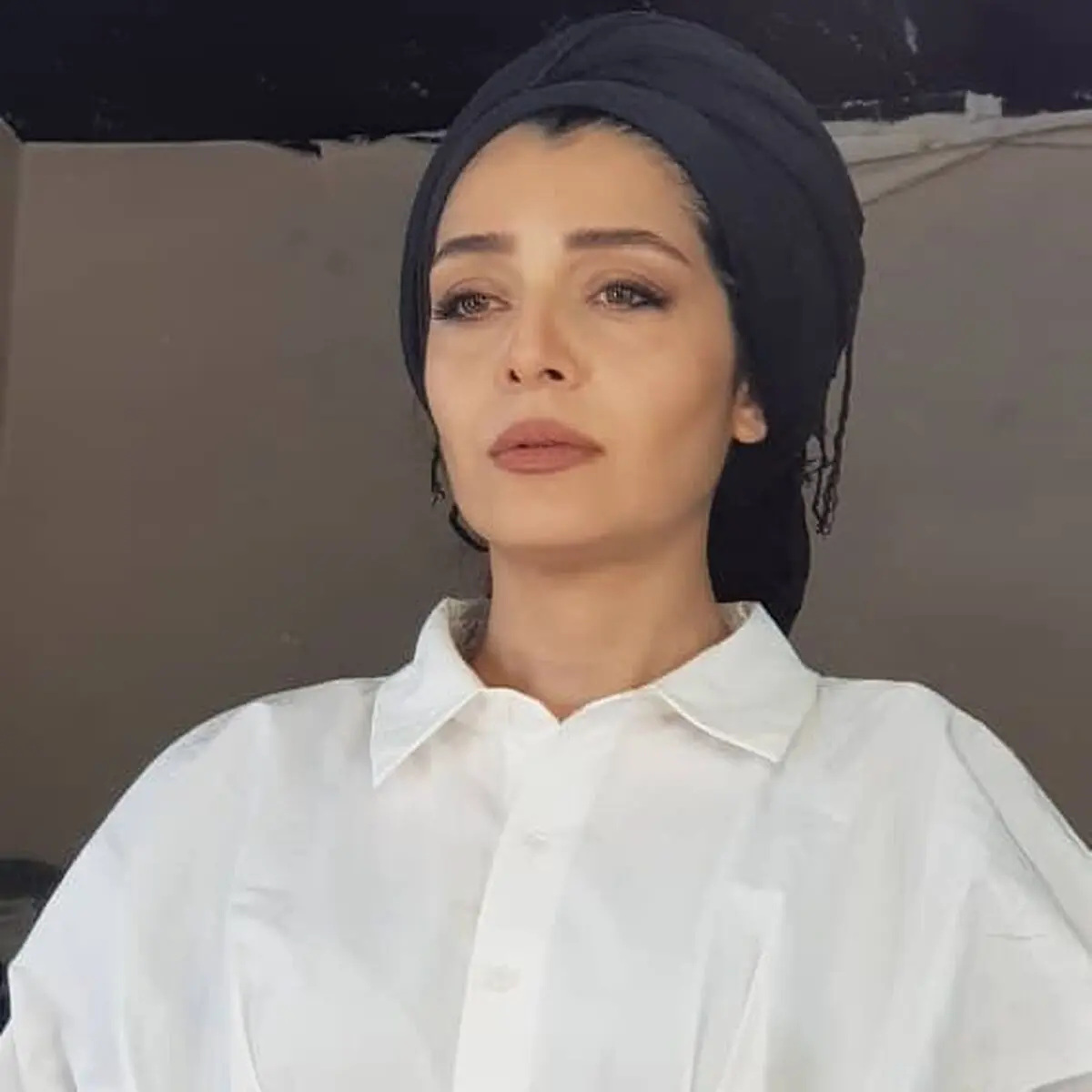 عکسی زیبا از ساره بیات و مادر چشم آبی اش | مادر خانم بازیگر قبلا چیکاره بوده؟ + عکس