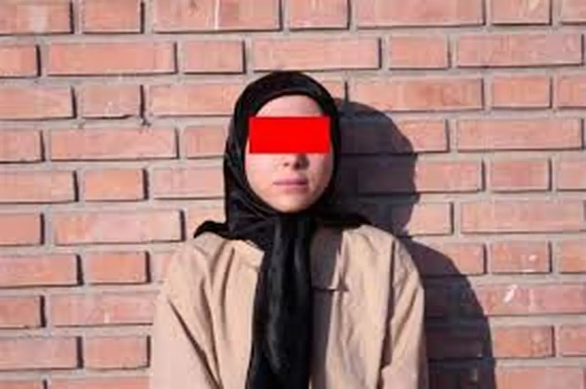 مچ زن بی حیا در حال خیانت به شوهرش گرفته شد 