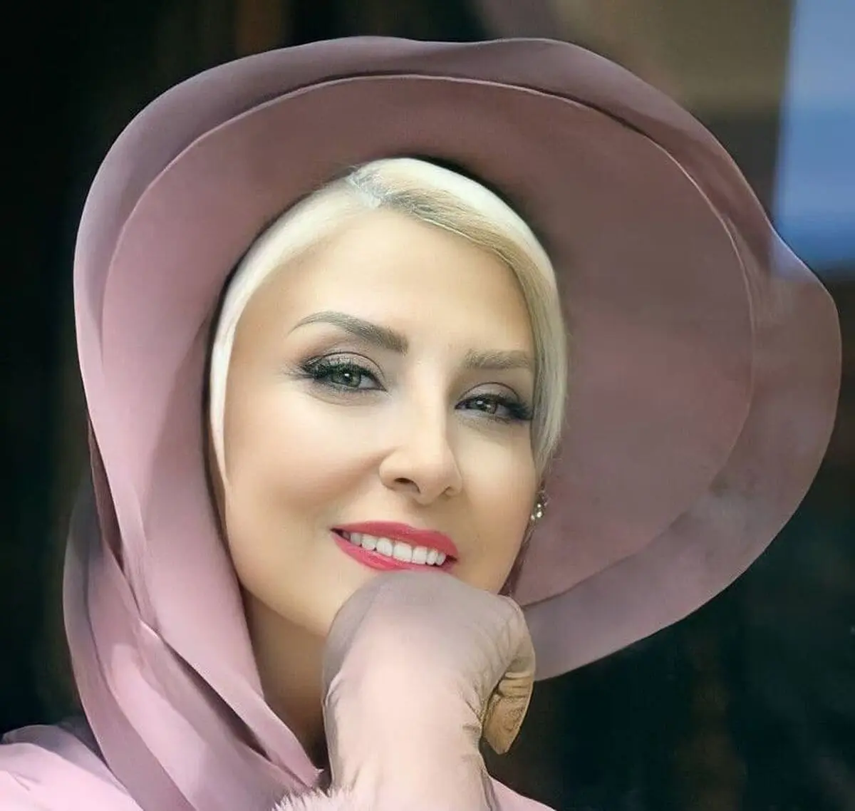 زندگینامه مرجانه گلچین