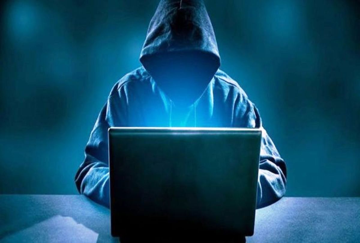فوری: باند معروف هکر فضای مجازی به دام افتادند