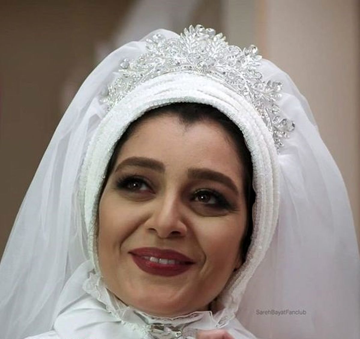 لباس عروس چند میلیون دلاری ساره بیات | جواهرات گران قیمت این لباس عروس!