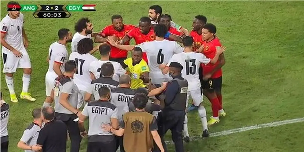 فوری: سرمربی سابق ایران کتک خورد