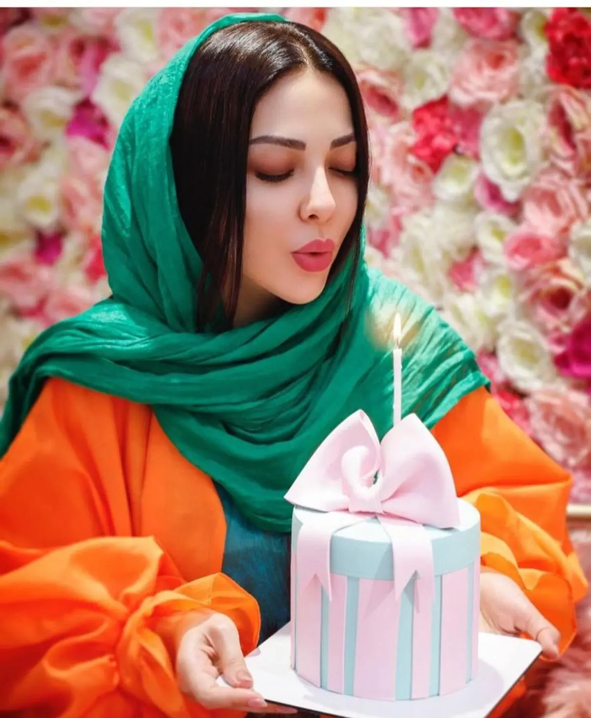 حرکات دور از شأن لیلا اوتادی | لیلا اوتادی هم رد داده! + فیلم
