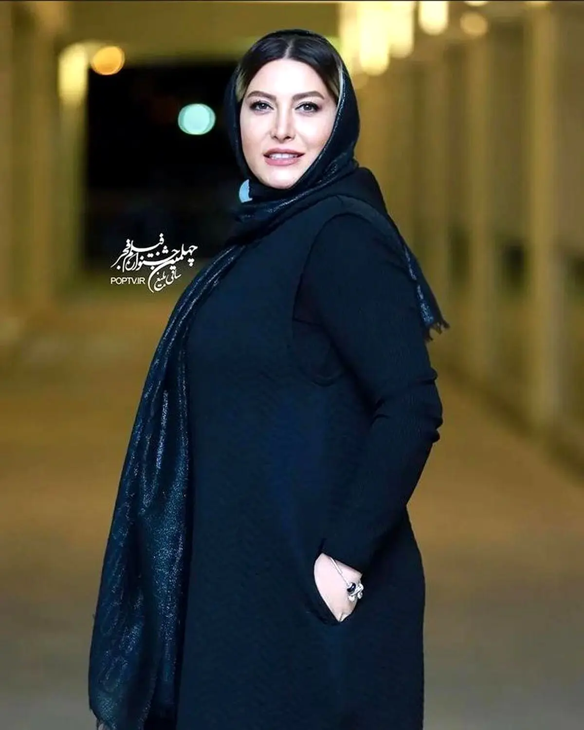 دکتر زیبایی فریبا نادری جذاب تر از خودش! | فریبا نادری با دکترش غوغا کرد + عکس