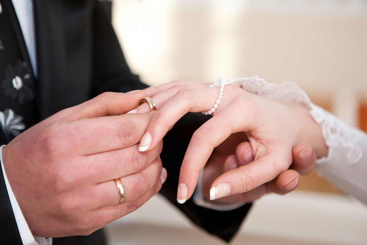 عاقبت ازدواج سفید در ایران چیست؟ | ازدواج سفید در ایران چه مزایا و چه معایبی دارد؟