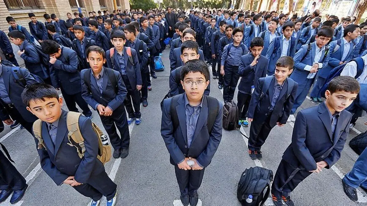 کرونا به جان دانش آموزان افتاد