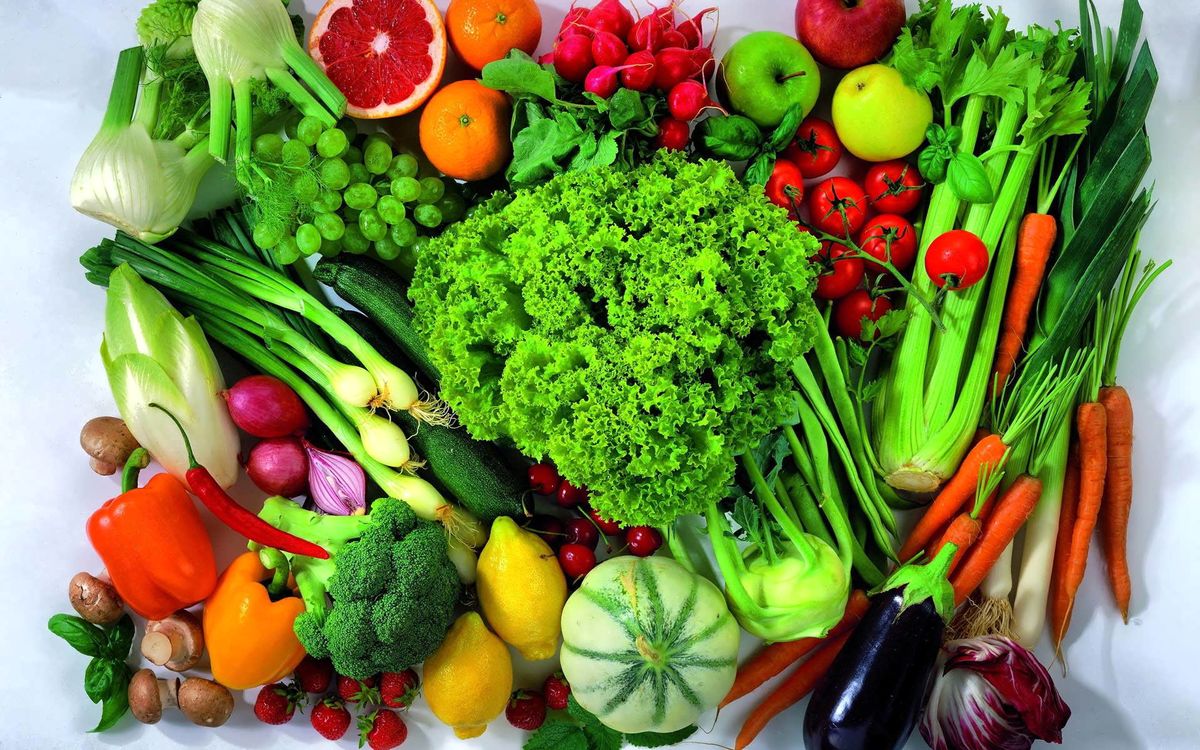با این غذا ها و سبزیجات باهوش شوید | مغز خود را جوان نگه دارید