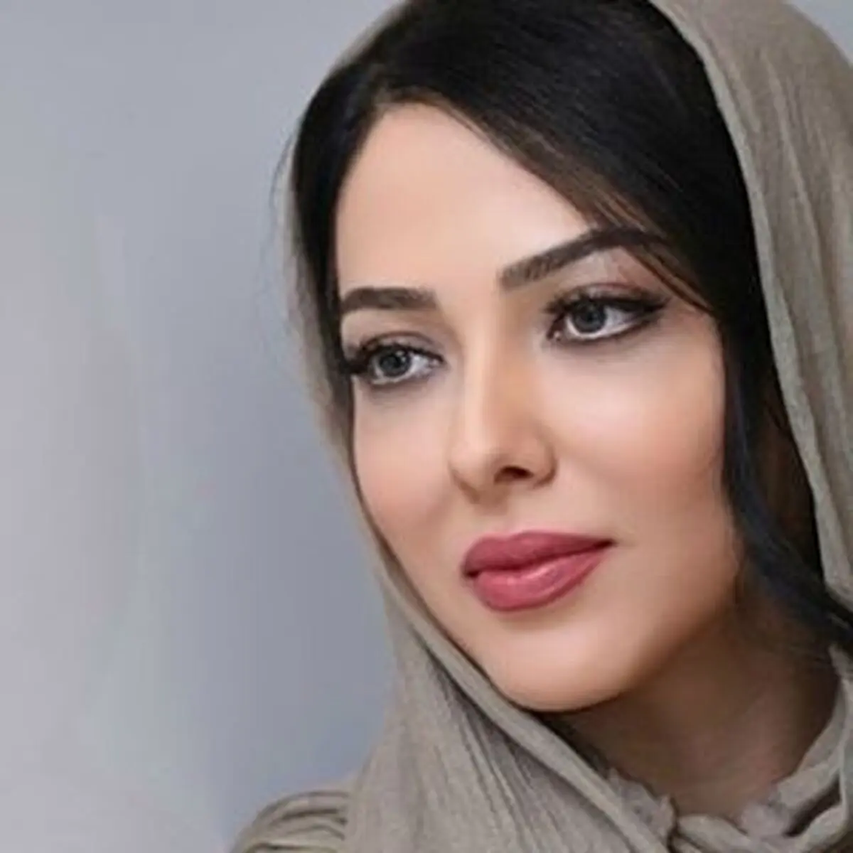 اعتراف جنجالی لیلا اوتادی در تلویزیون| خوابیدن لیلا در پشت صحنه فیلم برداری