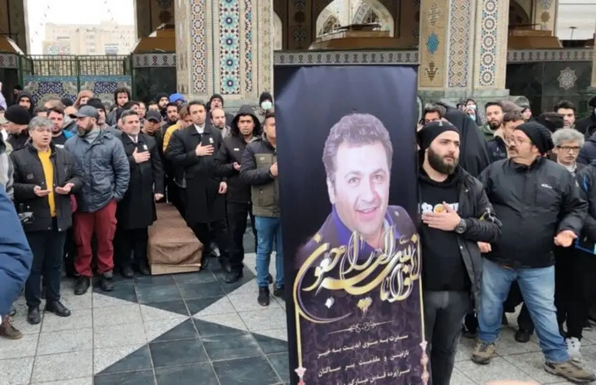 شهرام عبدلی بازیگر عزیزمان درگذشت | ناگفته هایی درباره مرگ شهرام عبدلی | اشک های ضجه آور پسرش بر سر مزار پدرش 