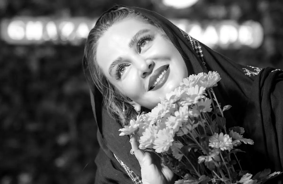 استایل بهاره رهنما در پیشواز عید| قیافه عجیب بهاره رهنما در خیابان