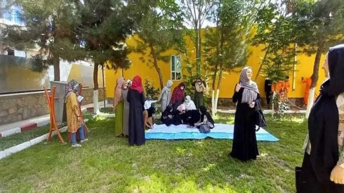 دستور جدید وزارت امر به معروف و نهی از منکر: زنان دیگر اجازه ورود به پارک ها را ندارند! 
