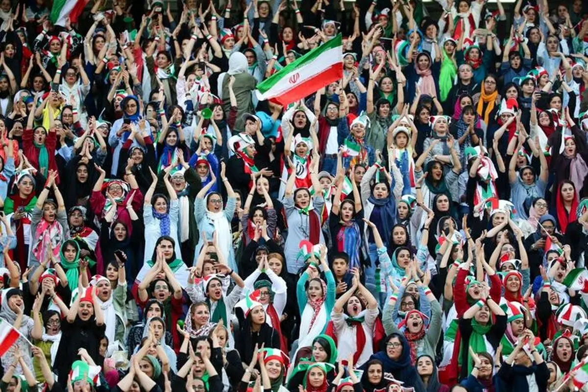 فیفا مجوز حضور زنان را به ورزشگاه داد