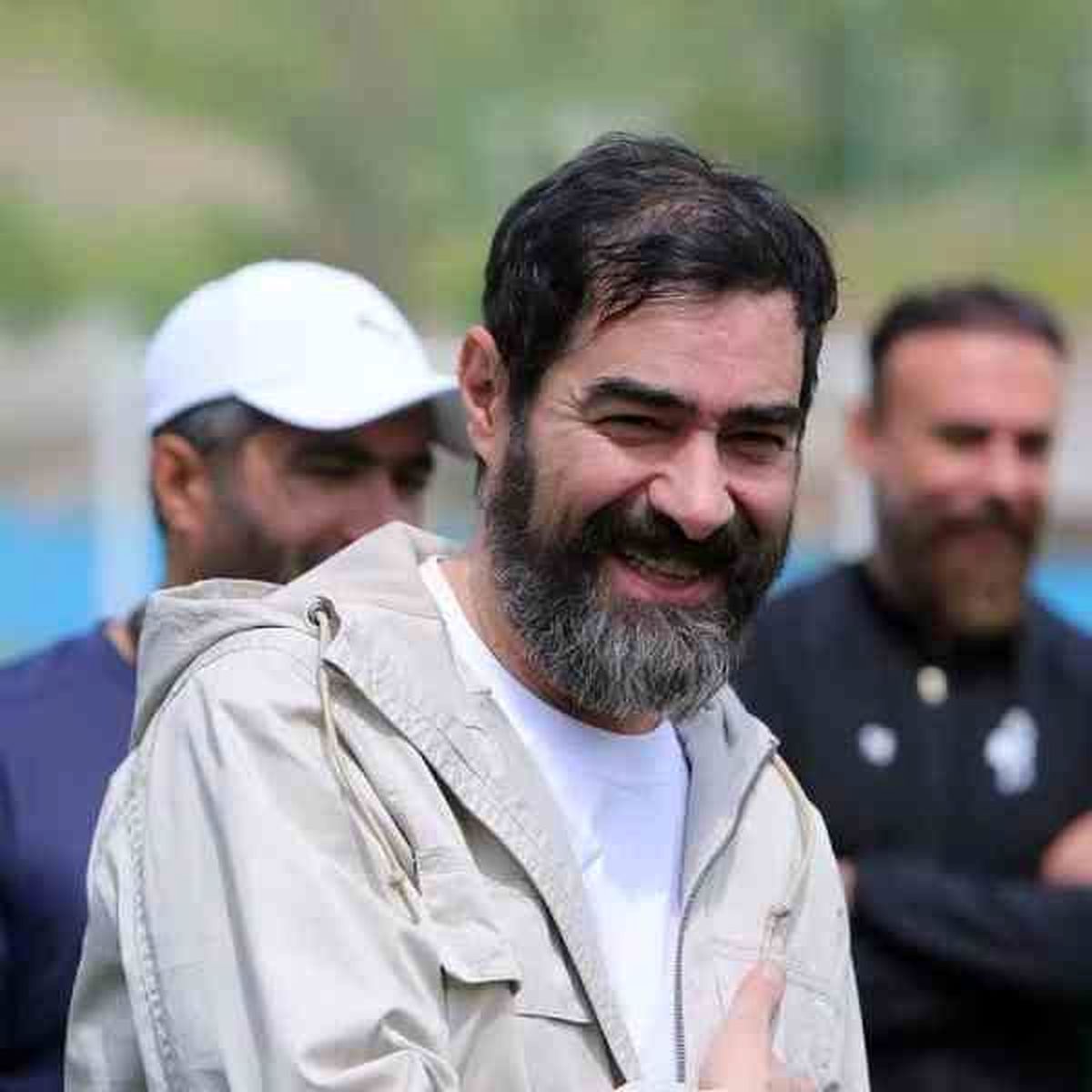 حرکت عجیب شهاب حسینی  در ملا عام | آقای بازیگر دل هواداراشو شکوند