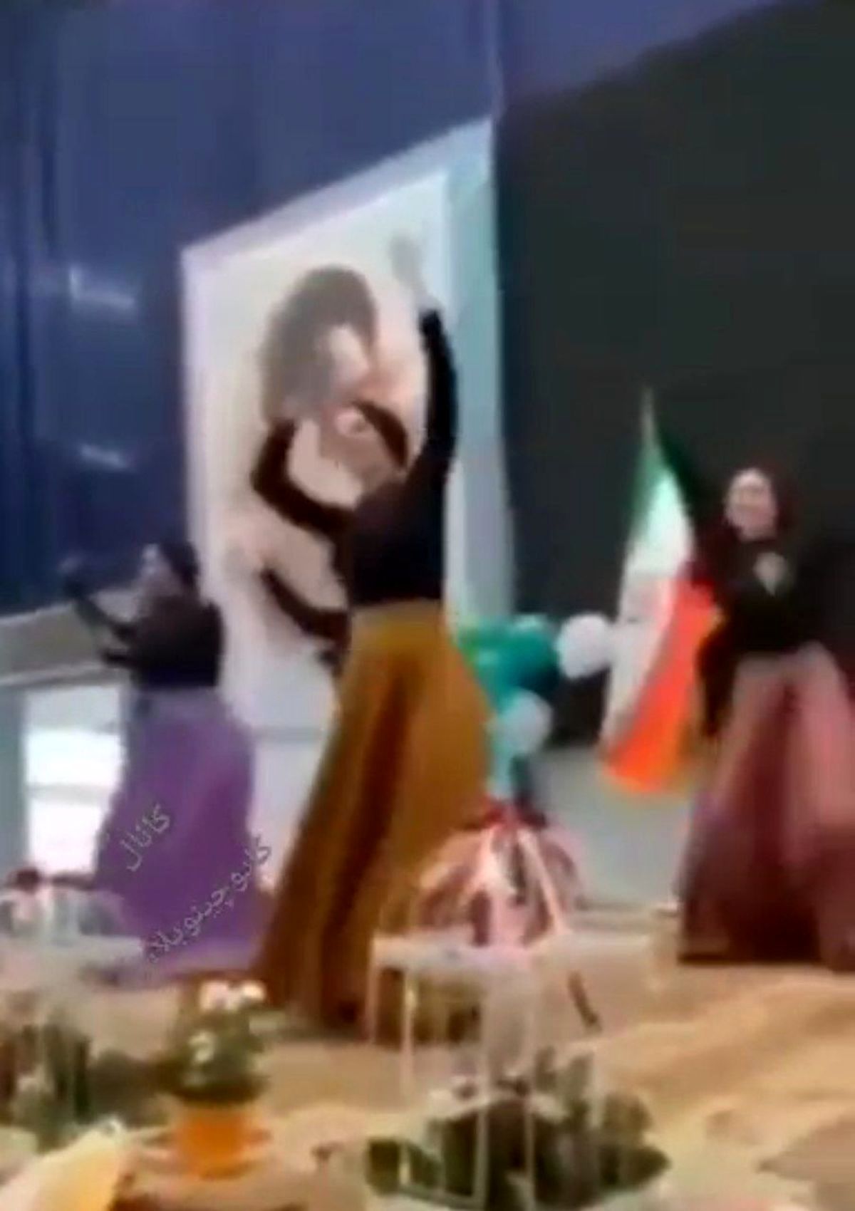 مهمانی در برج میلاد