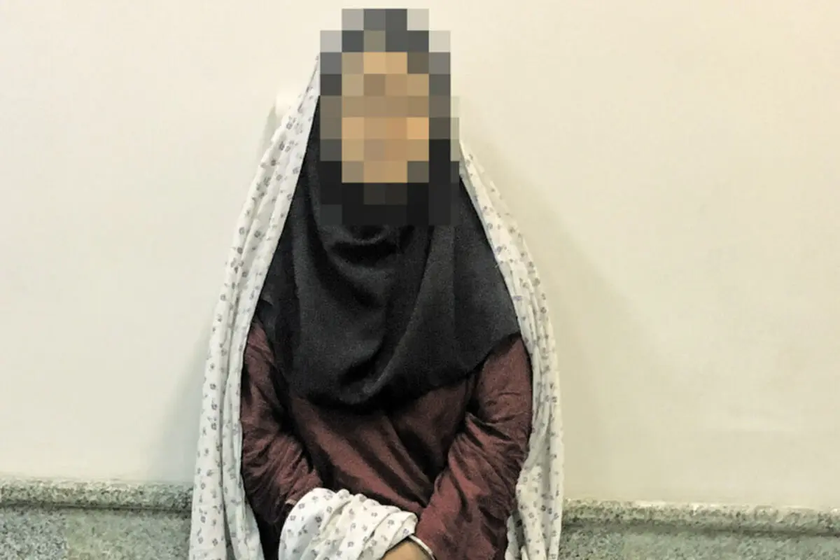 اسید پاشی روی مادر و دختر جوان در خیابان | اتفاق هولناک برای این دختر و مادر کام همه را تلخ کرد