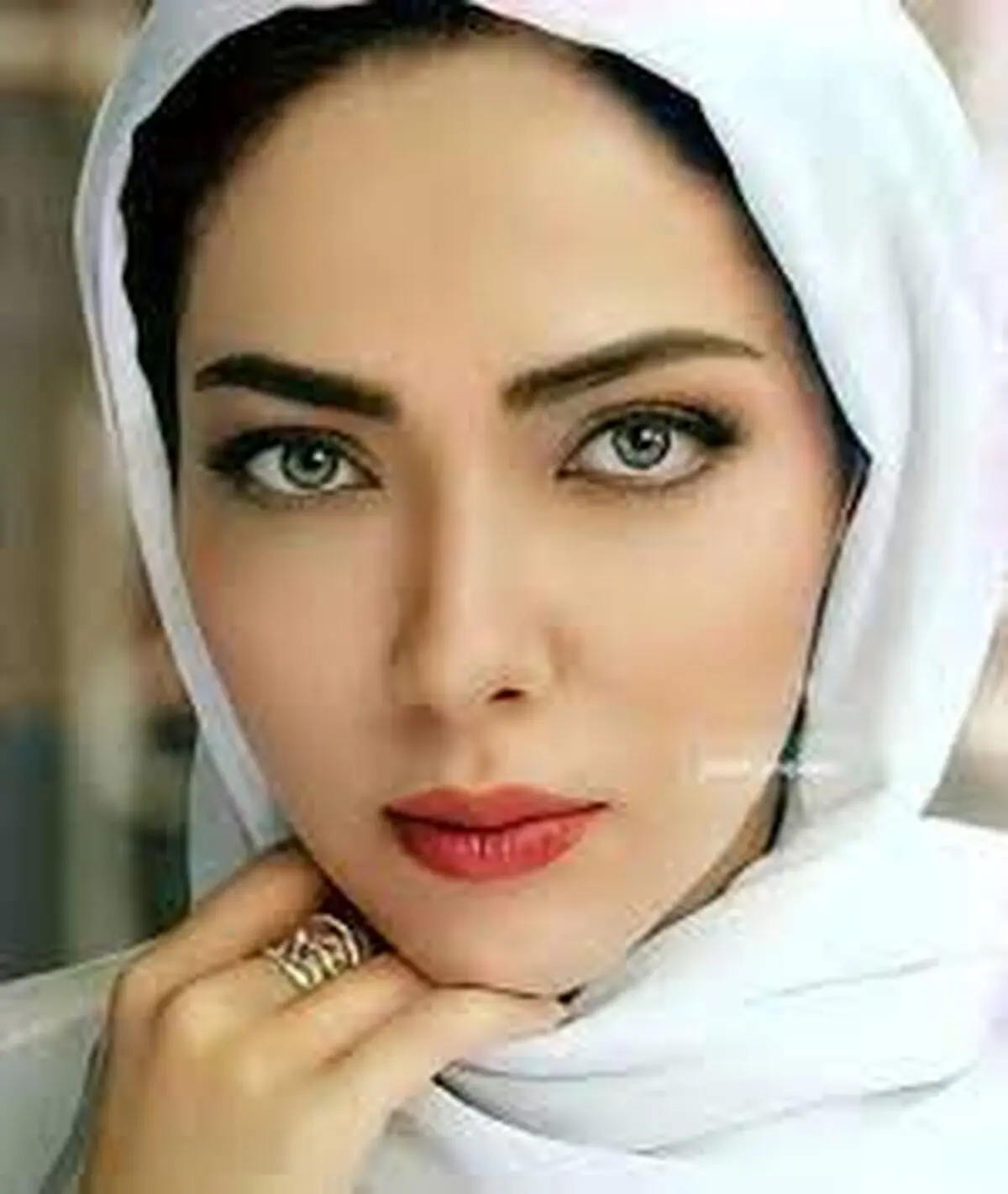 لاکچری بازی لیلا اوتادی در ماشین | رقص و قر دادن لیلا اوتادی سوژه شد + فیلم