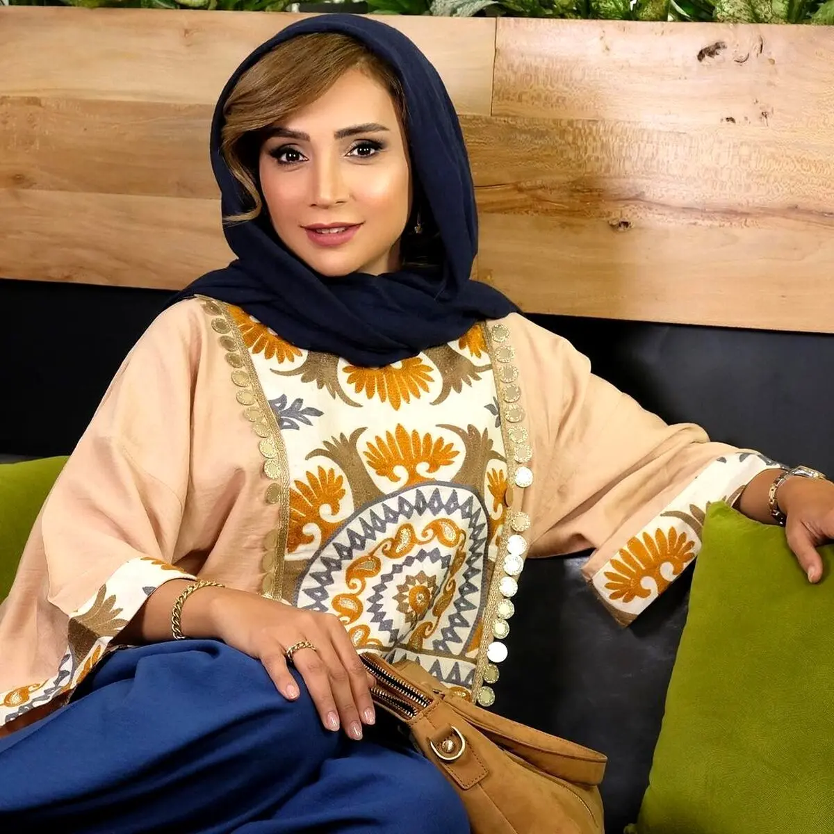 استایل خاص شبنم قلی خانی را ببینید حتما تقلید میکنید | خانوم بازیگر با استایلش دل همه رو برد
