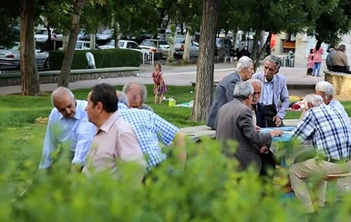 وام بازنشستگان باز هم عقب افتاد